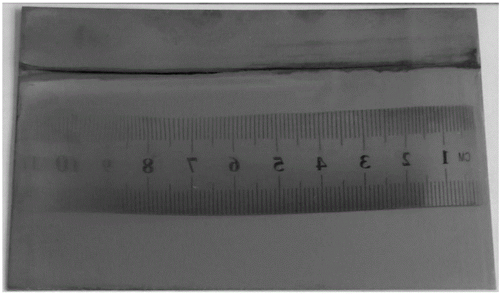 Low-bubble weak-acid chloride zinc-nickel alloy electroplate liquid