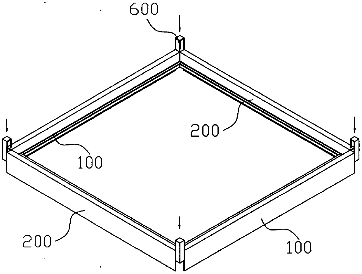 Reinforcing assembly structure of waterproof base tray of integrated bathroom