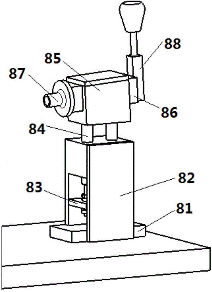 Adjusting device for camber angle