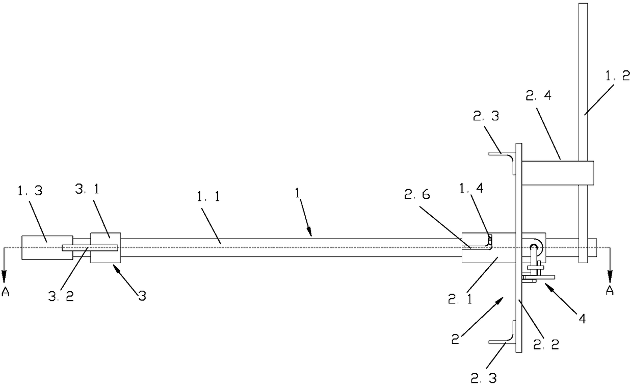 Opening and closing operation device for loading and unloading valve at the bottom of railway tank car