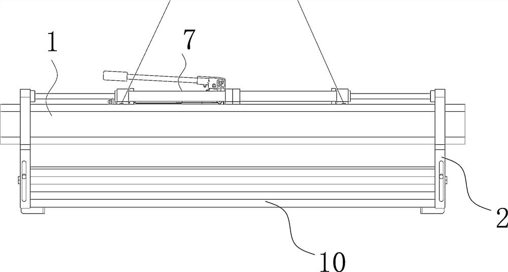 Adjustable lifting appliance for lifting formworks and using method thereof