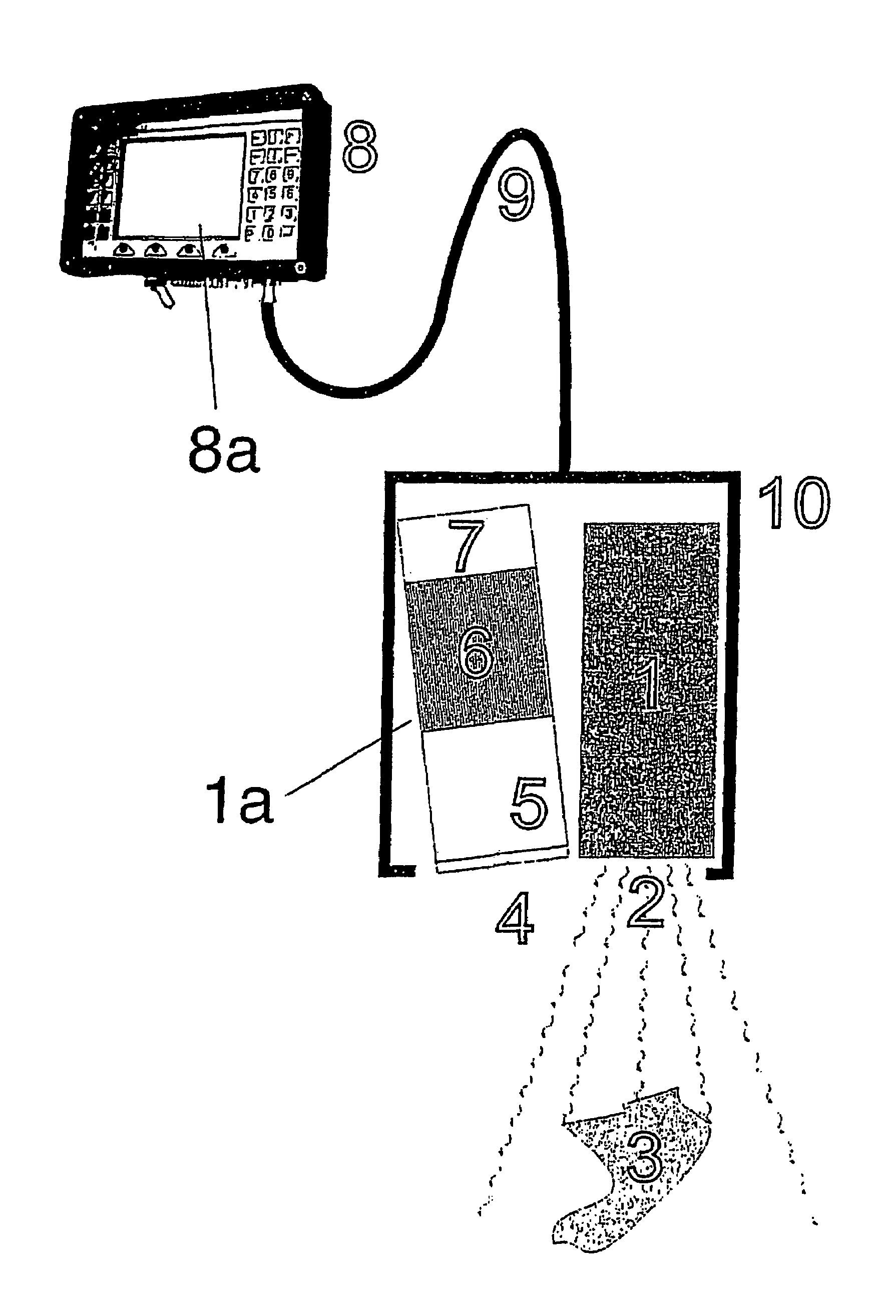 Apparatus and a method for visualizing target objects in a fluid-carrying pipe