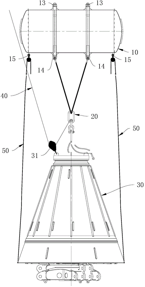 Auxiliary lifting pontoon and method for lifting underwater object by using the same