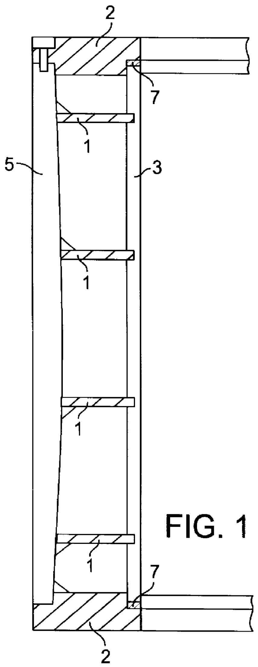 Screen device with slot-shaped openings