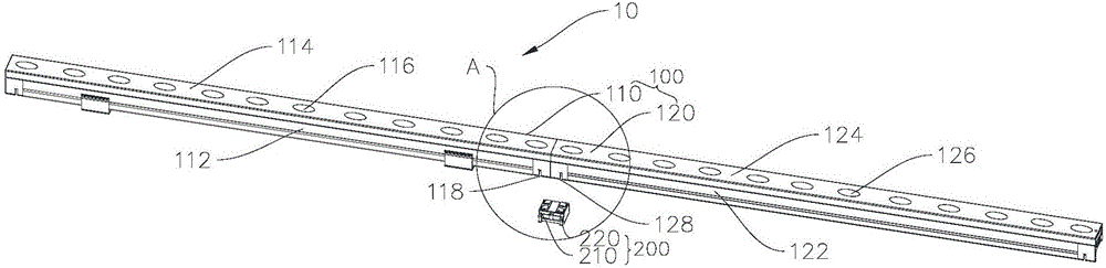 Spliced lamp bar and lamp bar splicing device