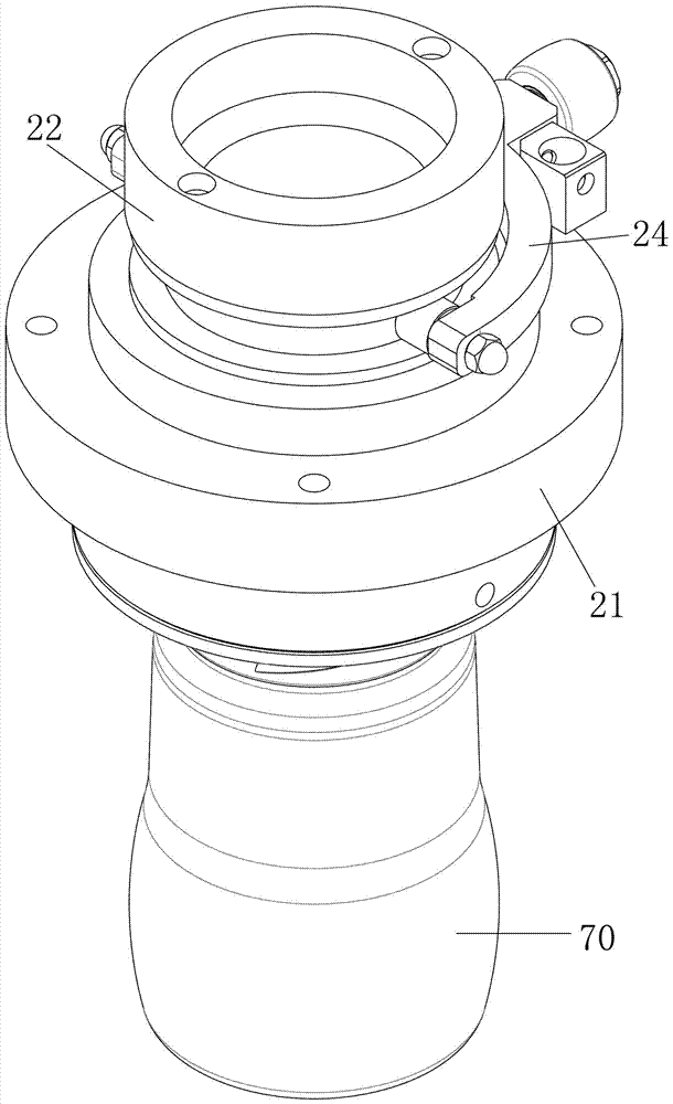 Bottle body transporting device of full-automatic bottle filling machine