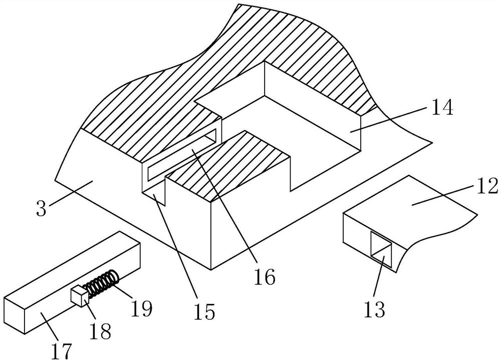 Underwater pelletizing moving cutter convenient to overhaul and using method thereof