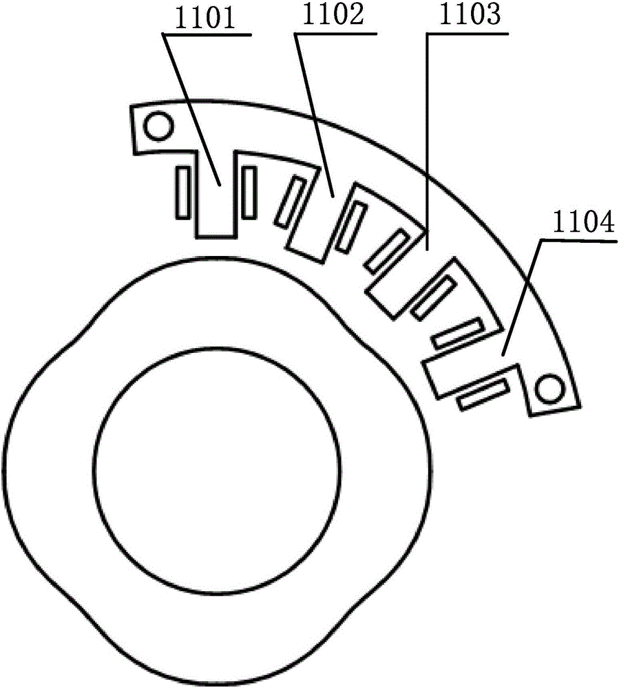 Rotary transformer and rotating body equipped with same