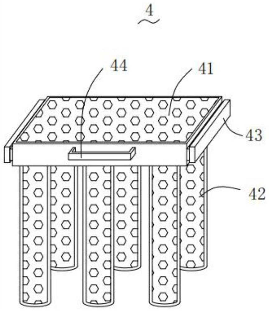 A petroleum hydrocarbon catalytic cracking device