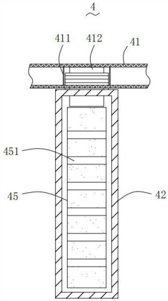 A petroleum hydrocarbon catalytic cracking device