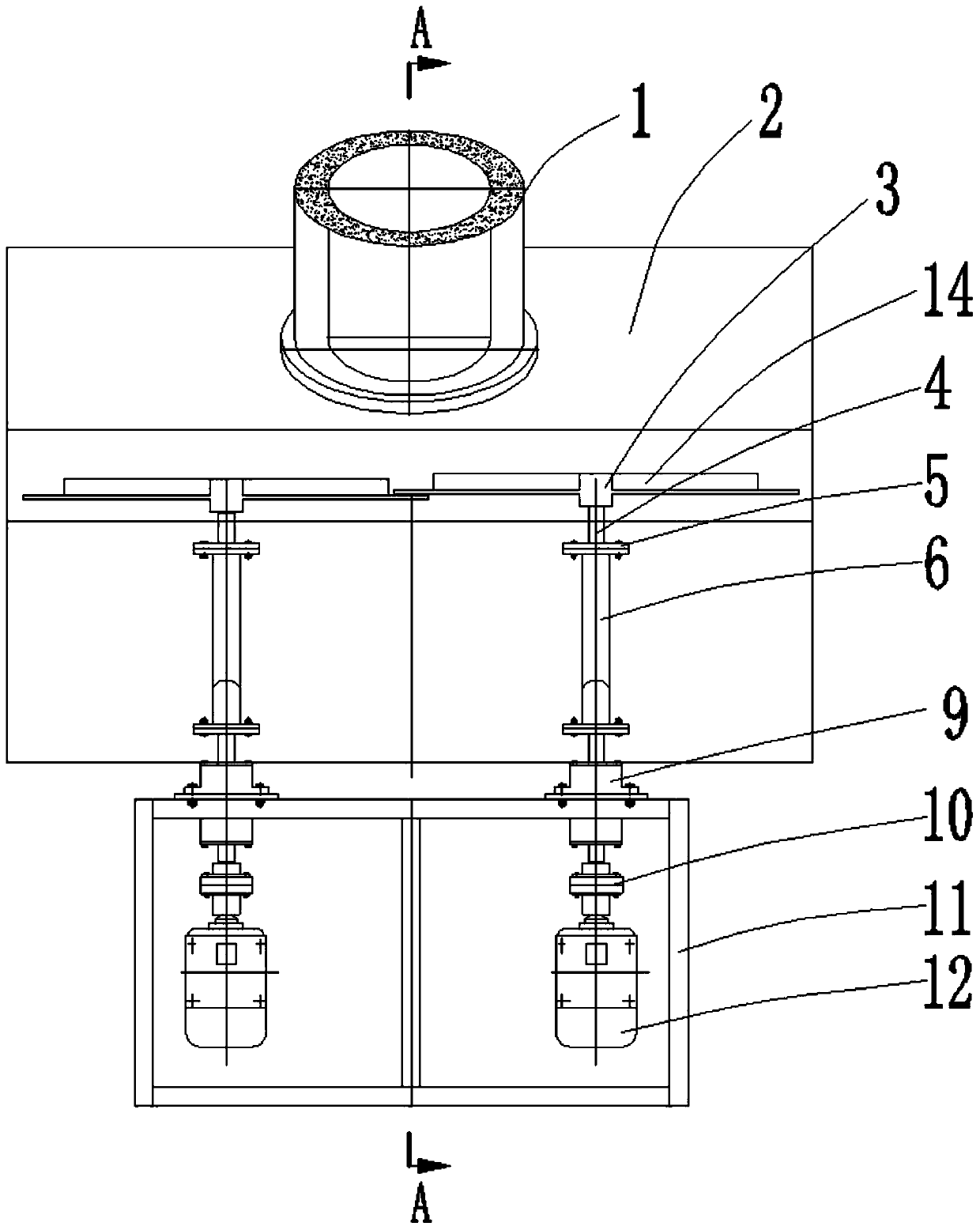 Cement kiln power material scattering device and cement kiln with same