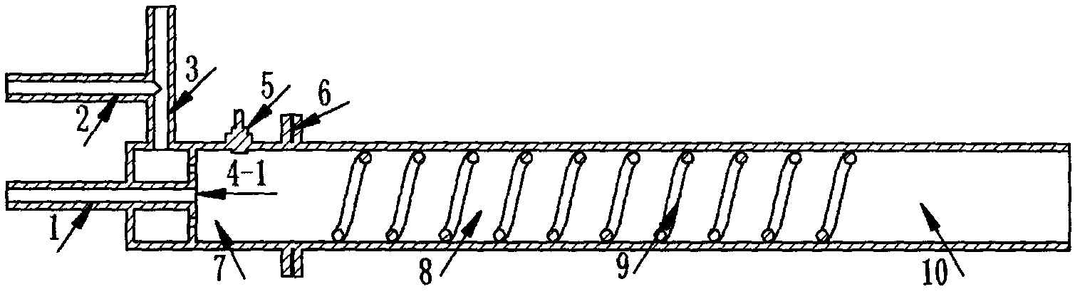 Aspirating type combined pulse detonation engine with secondary detonation