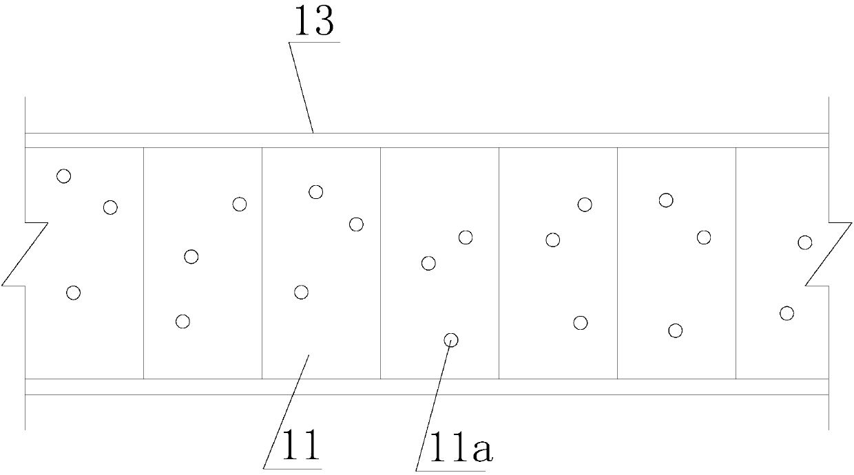 Draining board and ultra-soft soil curing device with draining board