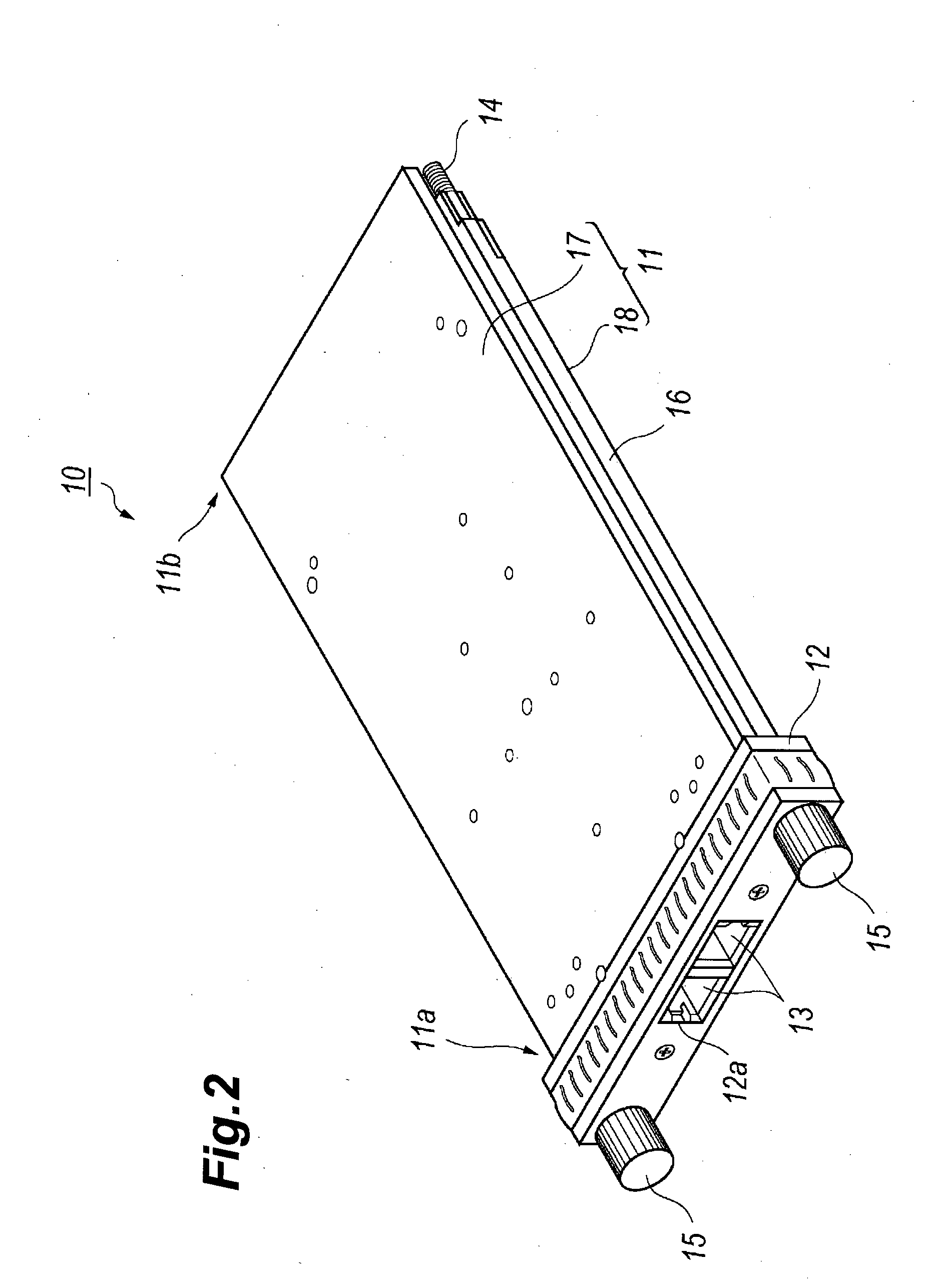 Pluggable system and optical transceiver applicable to pluggable system