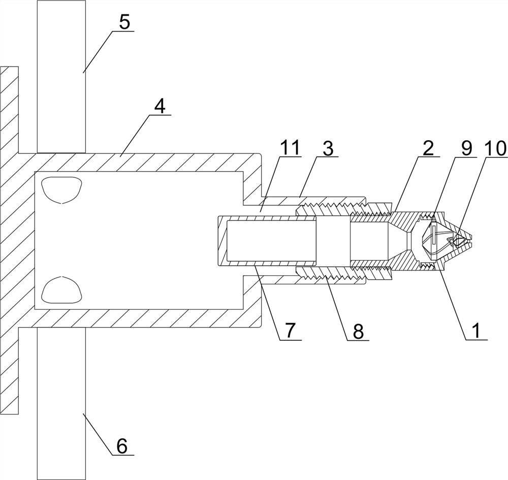 A rare earth chloride anti-crystallization clogging atomizing nozzle device