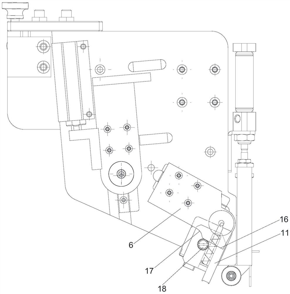 Attaching mechanism of foam attaching device used for touch screen