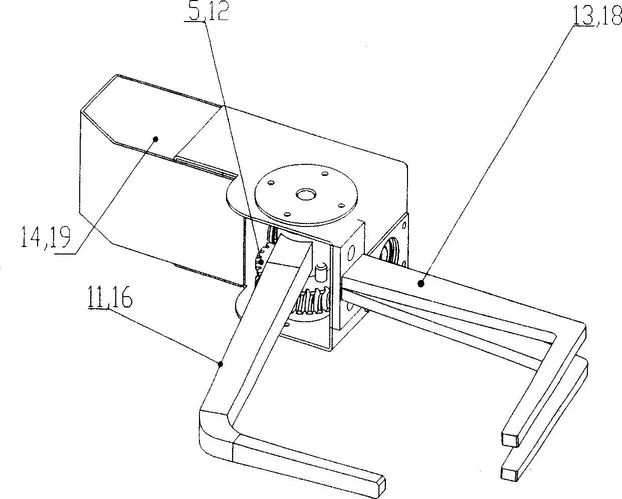 Crawl mechanism of clearing robot for suspension insulators on high voltage line