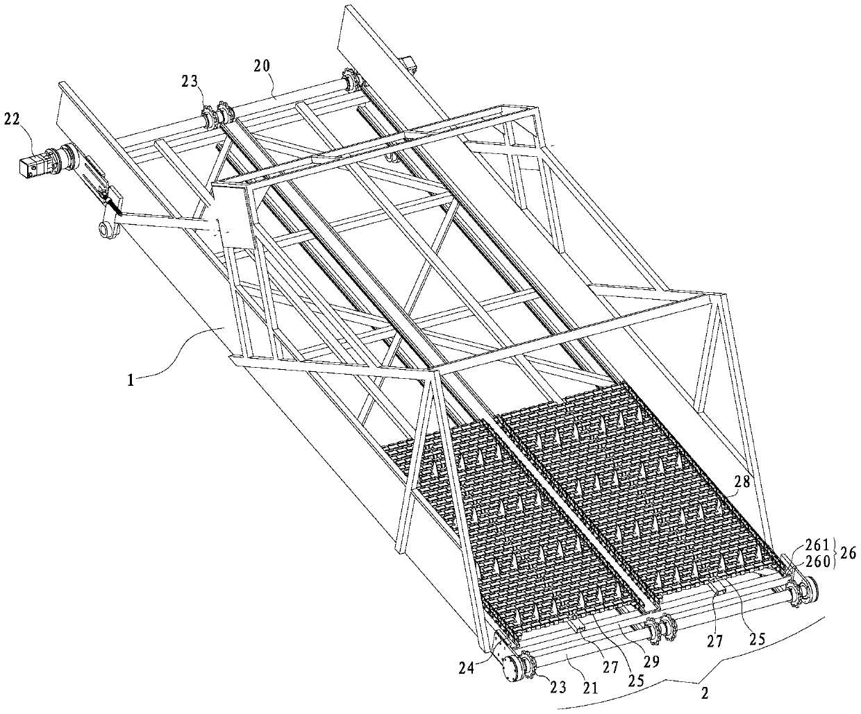 Conveying device suitable for collecting floating objects and water plants and front cabin collecting system