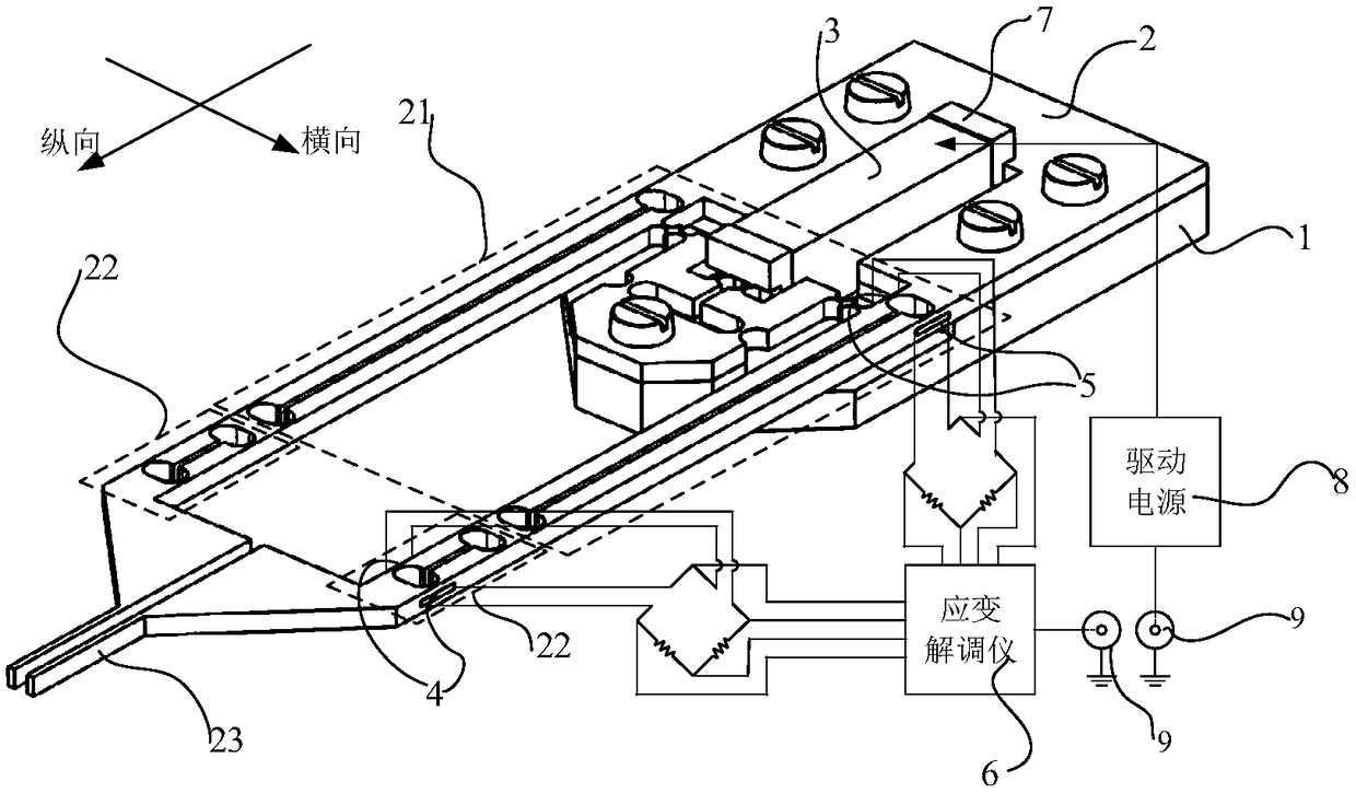 Tiny clamp capable of integrating clamping force sensor and clamping jaw displacement sensor