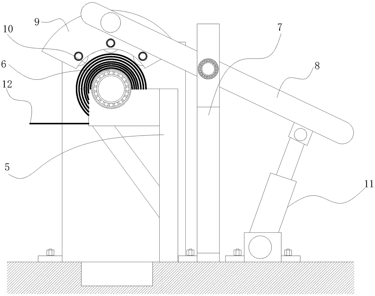 Discharge device for aluminium coiled material cutting