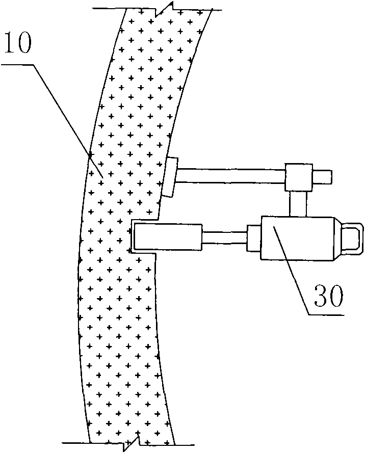 Construction method for pneumatic tamping pipe of horizontal frozen hole on metro bypass