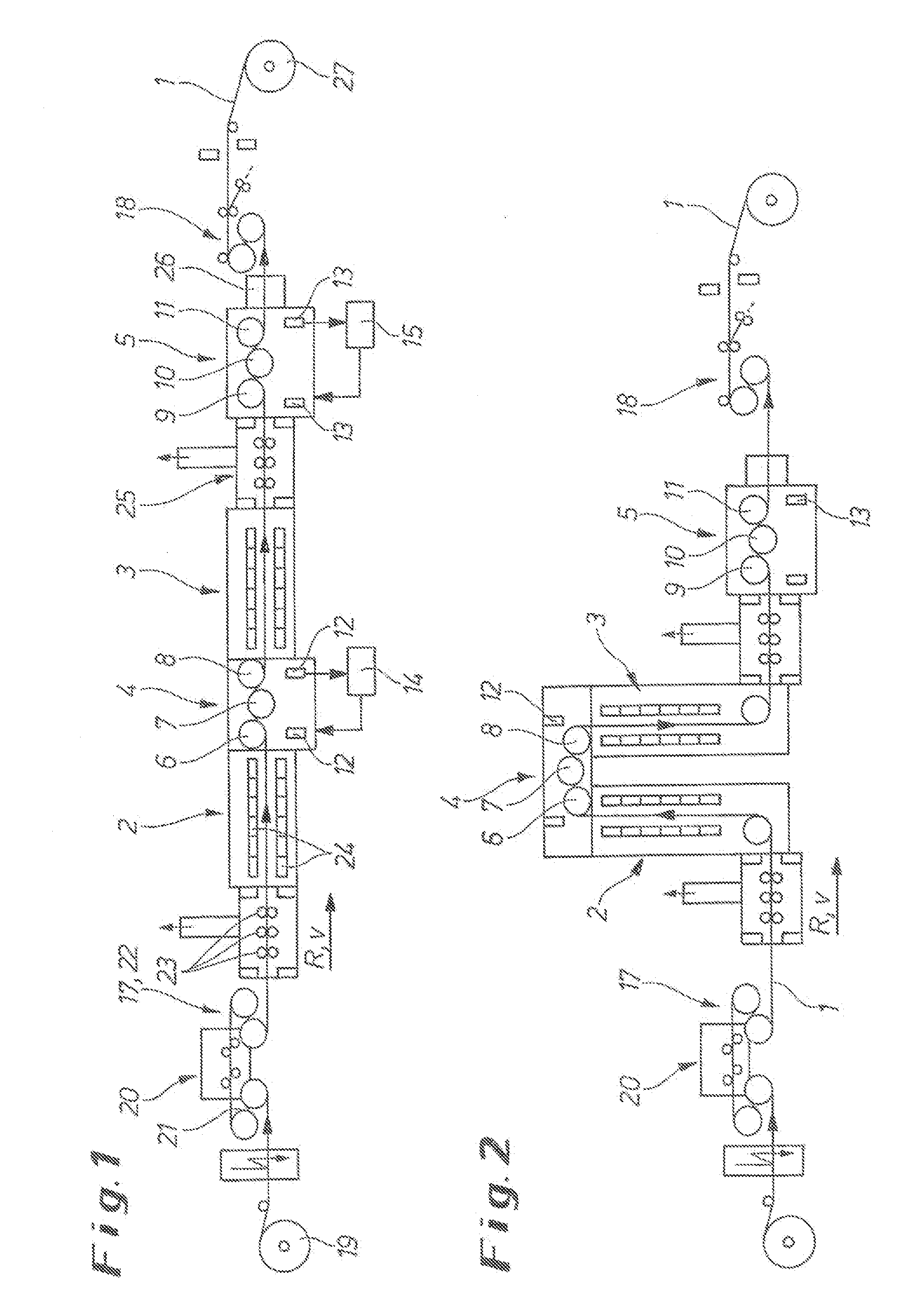 Method and device for descaling a metal strip