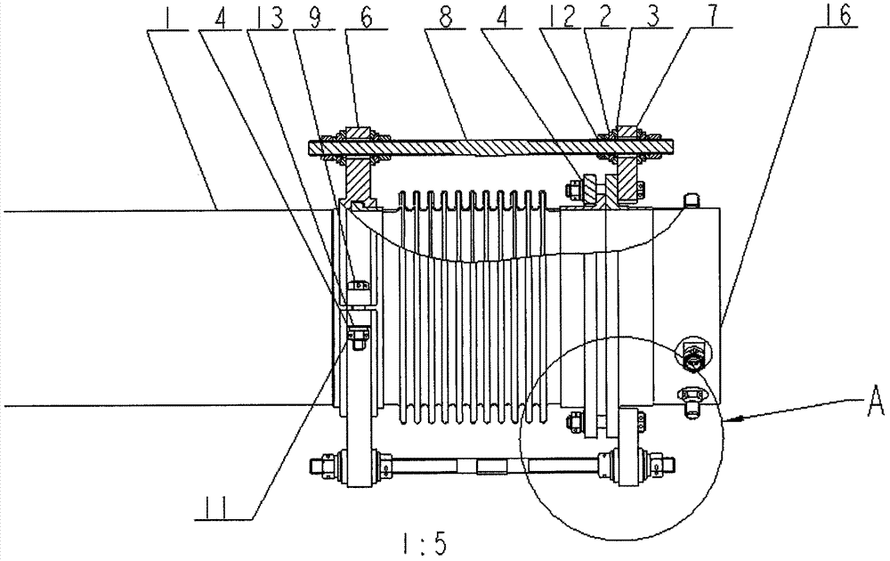 Large-caliber long-span compensator for conveying pipe