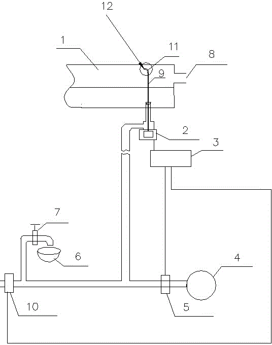 Solar water heater emptying valve operating device