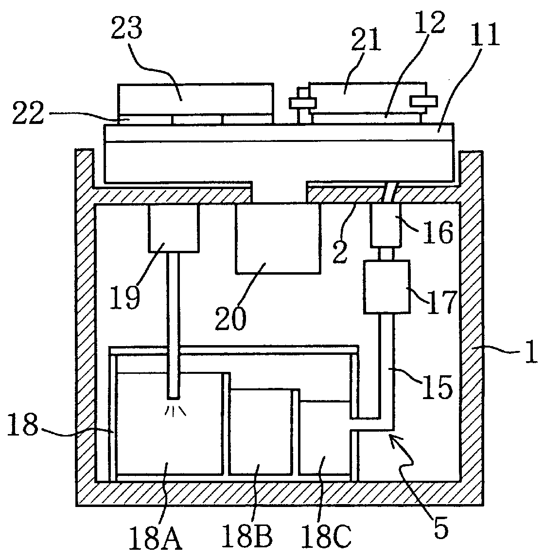 Surface polishing apparatus including a dresser