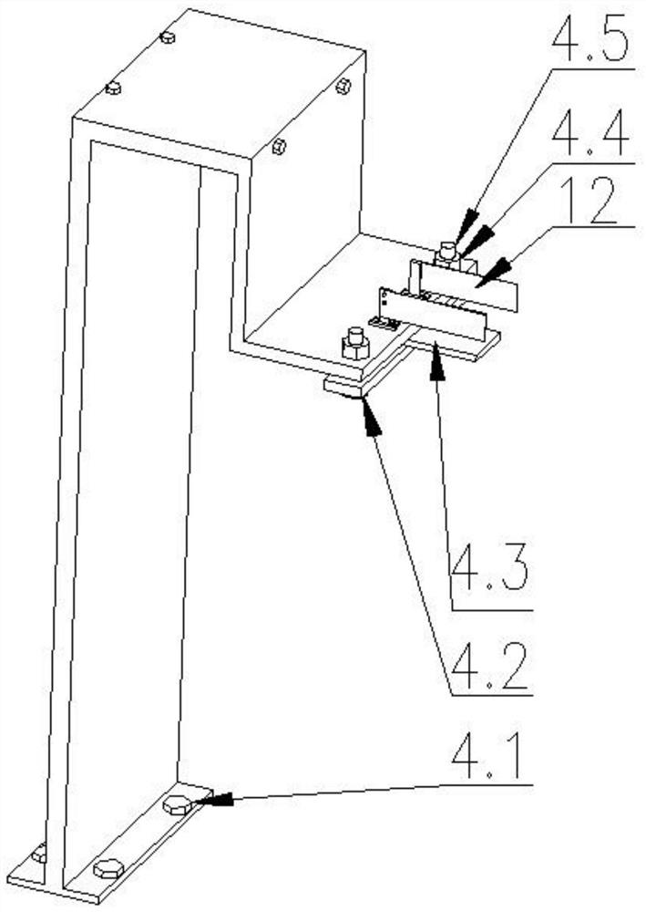 A laser drilling device and method for improving hole quality based on underwater drilling