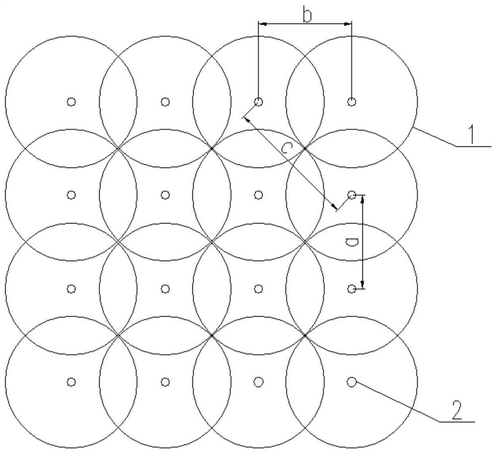 A kind of natural caving mining method of inverted cone-shaped ore accumulation