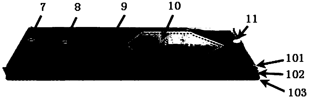 Digital isothermal nucleic acid detecting device and detecting method thereof