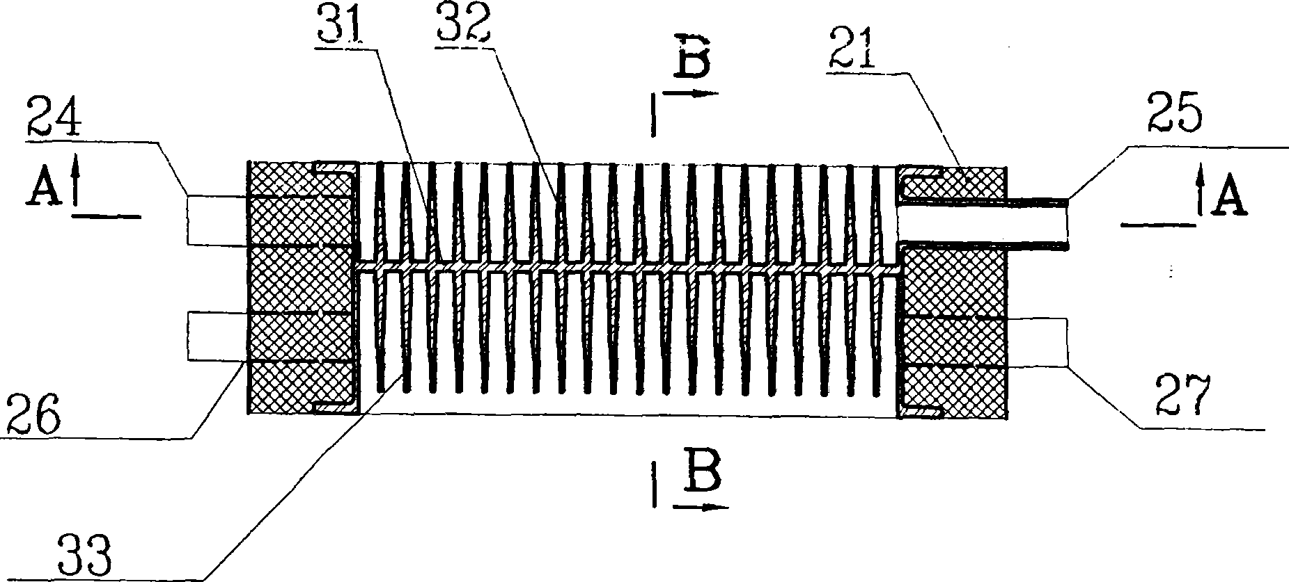 Thermal-energy stepwise multi-use solution concentration-regeneration device