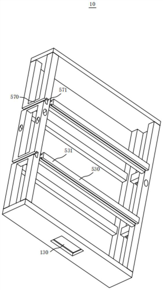 A vertical salt-resisting layer erection device for greening construction on saline-alkali land