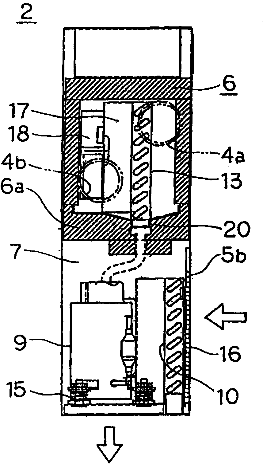 Bedding in which temperature-controlled air circulates