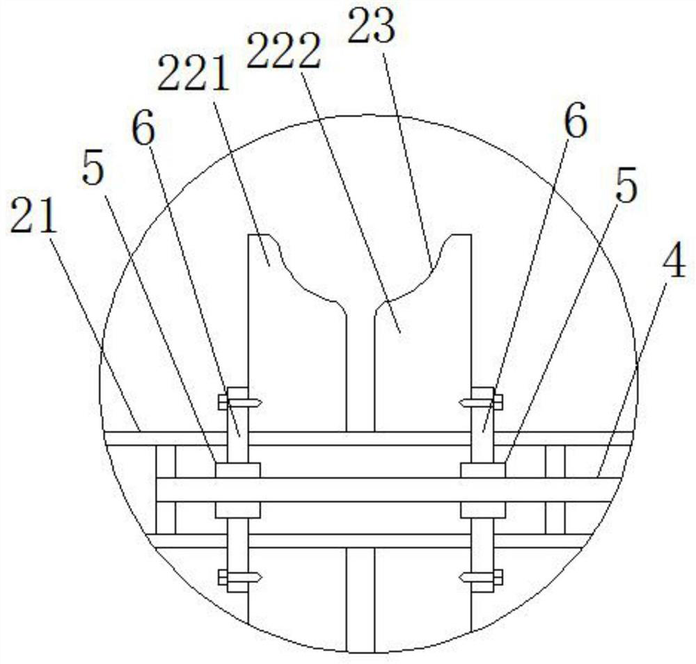 A traction wheel set and a steel bar straightening and cutting device for the production of concrete poles