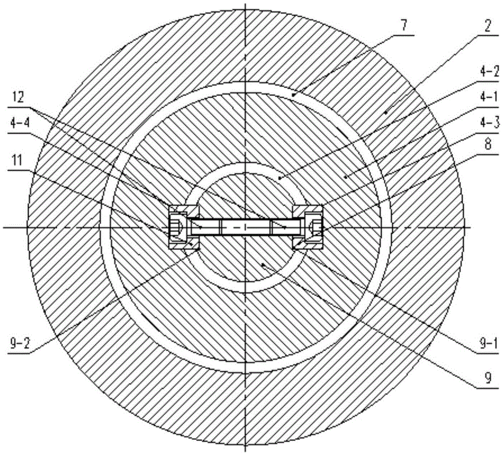 Built-in guiding oil cylinder