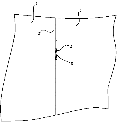 On-sea alignment and assembly method for huge blocks of hull