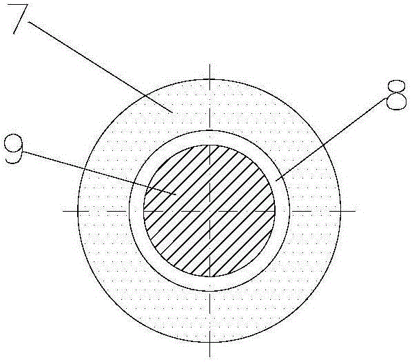 Device and method for improving production efficiency of titanium sponge and reducing energy consumption