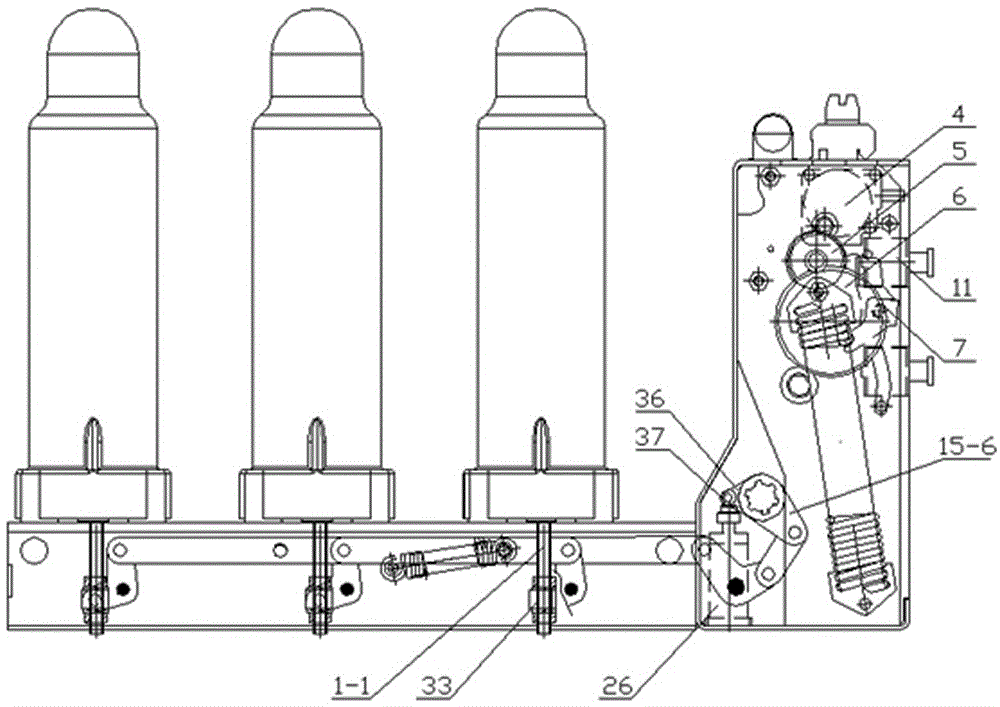 A side-mounted vacuum circuit breaker