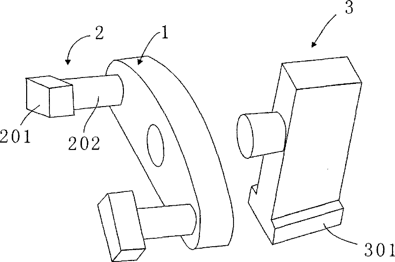 Six-claw double-linkage self-centering chuck