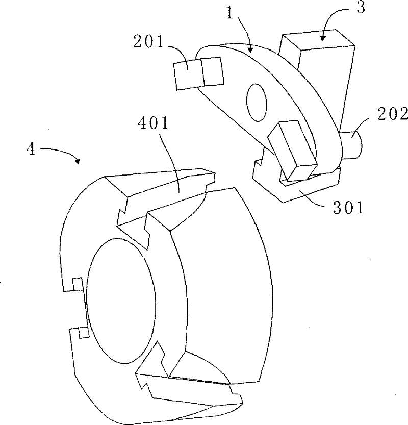 Six-claw double-linkage self-centering chuck