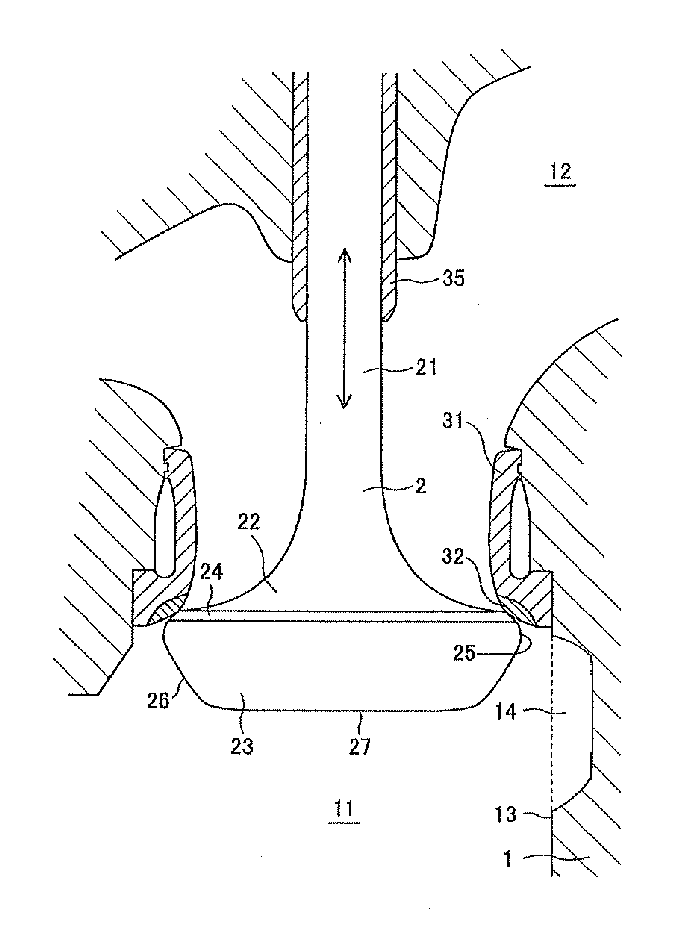 Four-stroke internal combustion engine and exhaust valve