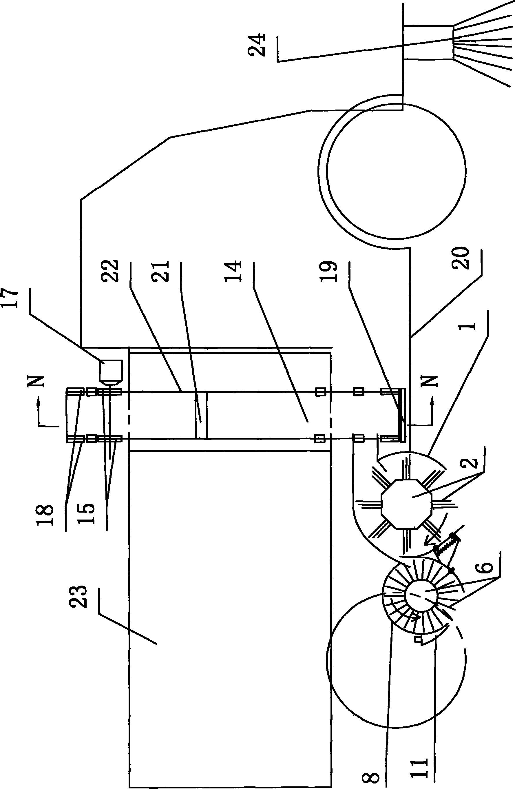 Sweeping device of road sweeping vehicle