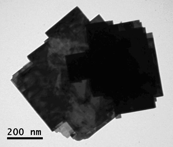 Method for preparing nano-silver loaded tungsten trioxide with high photocatalytic activity