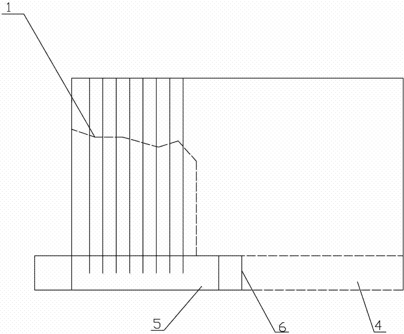 Method for processing suspension top by medium-deep hole blasting on upper and lower shoes