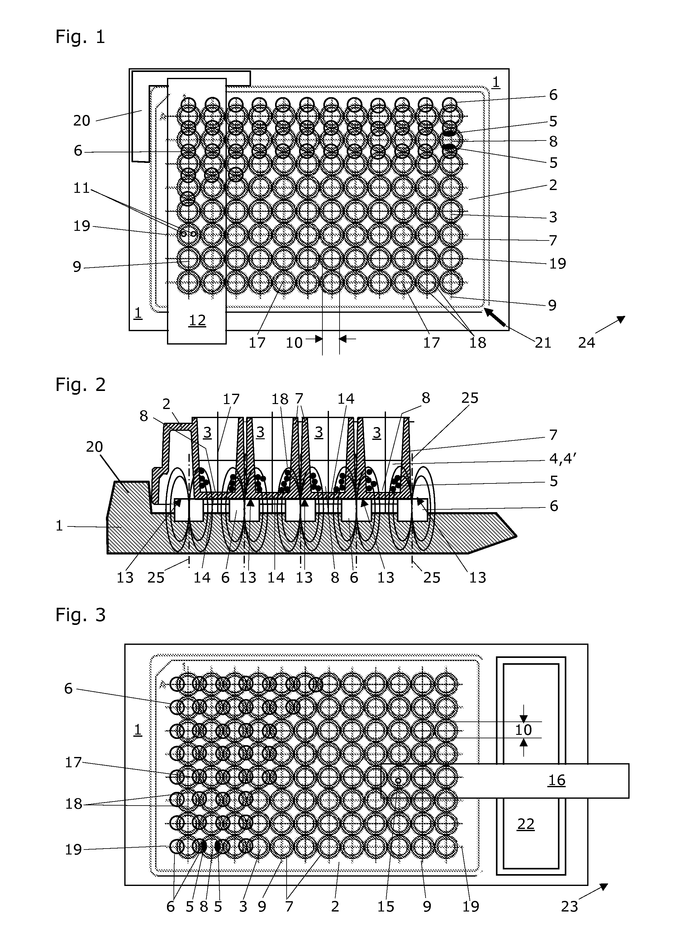 Microplate carrier having magnets