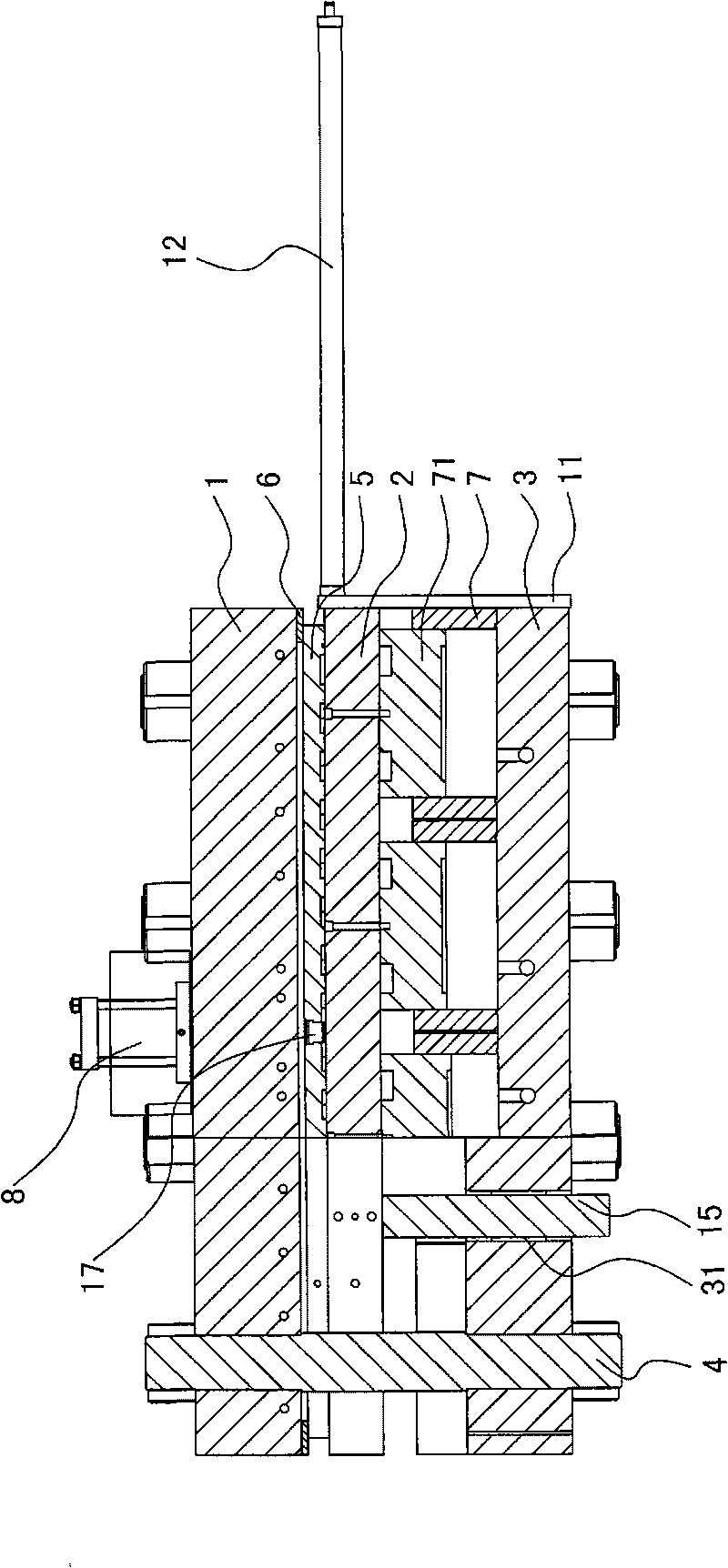 Mould opening and closing mechanism of wood-plastic board injection machine