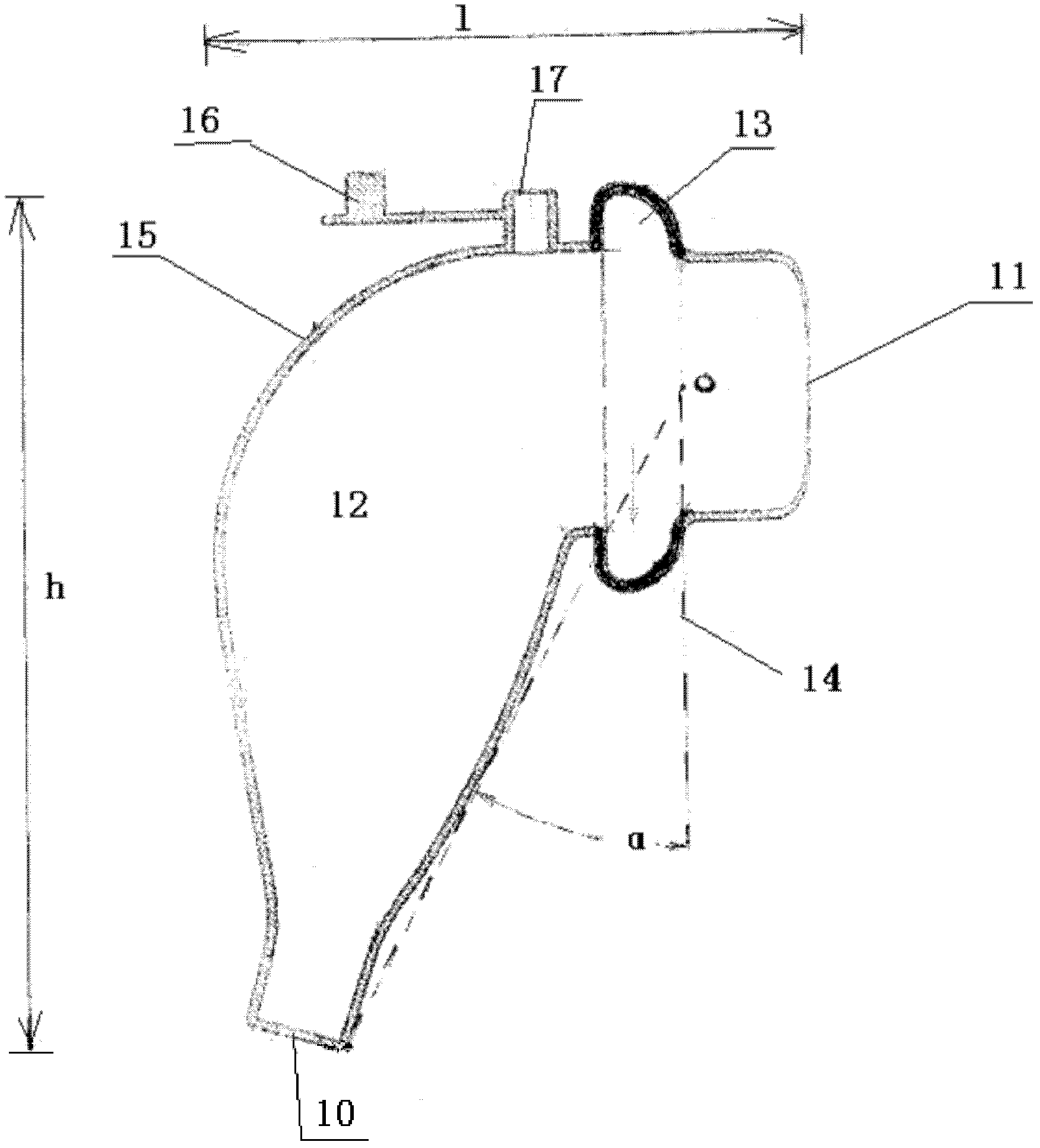 Skinny leakage-proof urine-collecting device and use method thereof