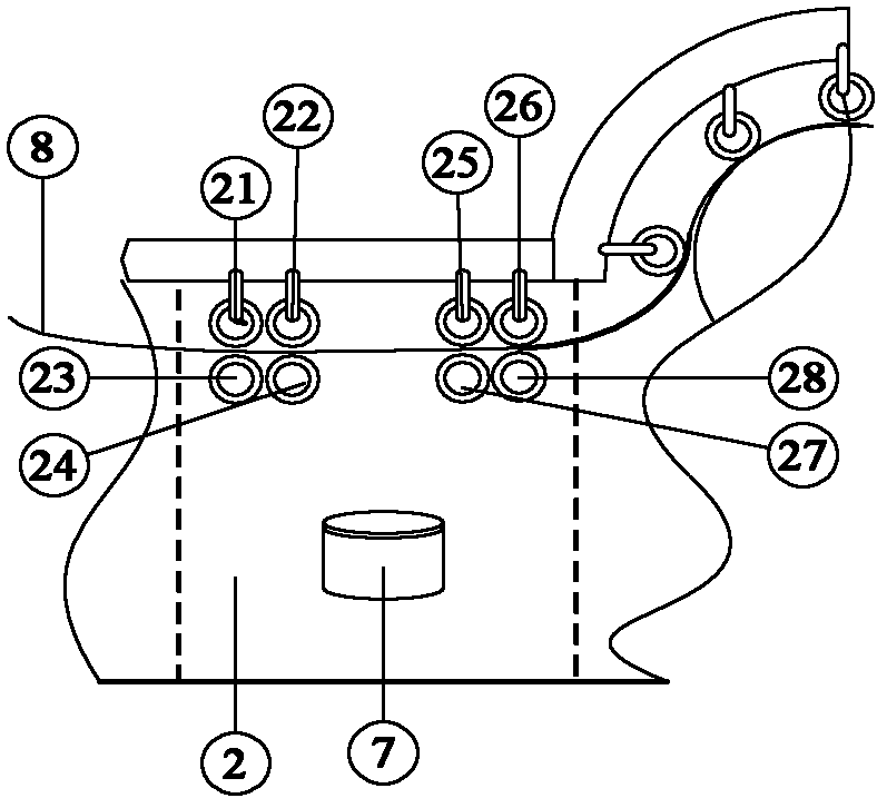 Device for accurately controlling film to advance for microfilm camera